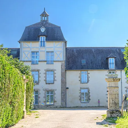 Chateau De Kergonano- Dans L'orangerie-4 By Interhome バダン