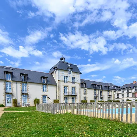 Chateau De Kergonano- Dans L'orangerie-4 By Interhome *